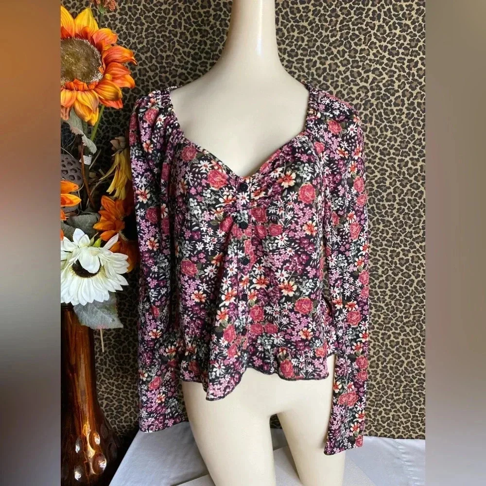 🌻5/$25🌻WILD FABLE Long Sleeved Floral Crop Top Blouse | MEDIUM |